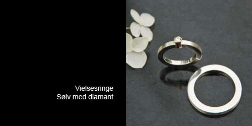 Vielsesring i sølv med diamant