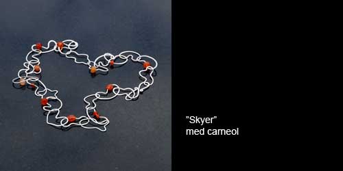 ”Skyer” med carneol